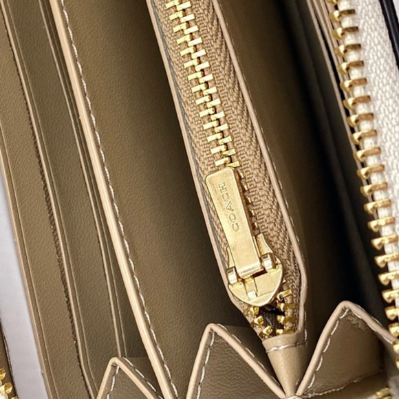 Coach Swan Print Long Zip Around Wallet Wristlet - Picture 8 of 10